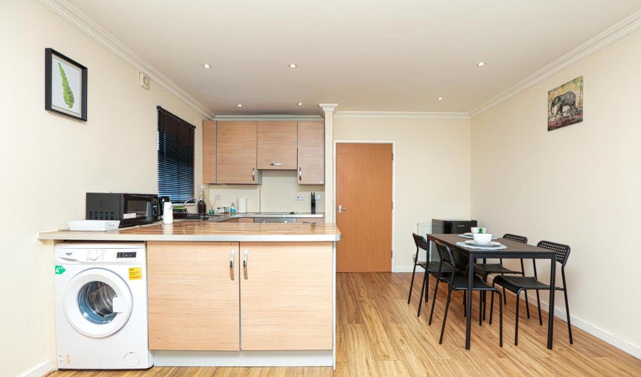 Surespring Apartment Erith Eksteriør bilde